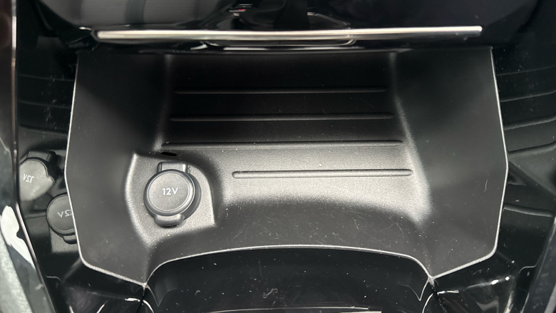 Peugeot 208 1.2 PureTech 100 Allure Premium + 5dr Petrol Hatchback